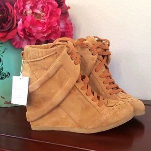 ZARA Basic collection suede wedge sneaker NWT
